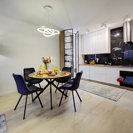 Apartment Seven Heaven, Duze Lozko, Kominek W Salonie, Parking W Cenie