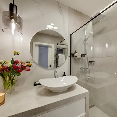 Apartment Seven Heaven, Duze Lozko, Kominek W Salonie, Parking W Cenie Katowice