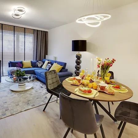 Seven Heaven, Duze Lozko, Kominek W Salonie, Parking W Cenie *