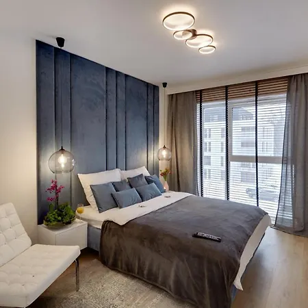 Seven Heaven, Duże łóżko, Kominek W Salonie, Parking W Cenie * Katowice