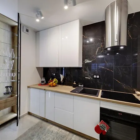 Seven Heaven, Duze Lozko, Kominek W Salonie, Parking W Cenie Apartment Katowice