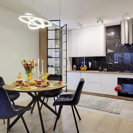 Apartment Seven Heaven, Duze Lozko, Kominek W Salonie, Parking W Cenie *